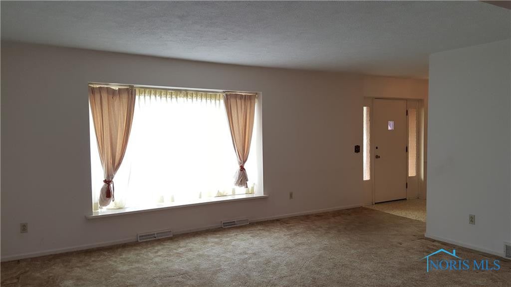 4520 Brookhurst Road Toledo, OH 43623 - Photo 2 of 36 Gallery Image 2