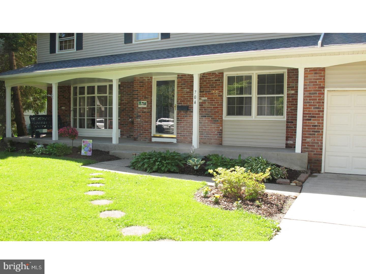 704 Parry Road Riverton, NJ 08077 - Photo 3 of 24 Exterior Front
