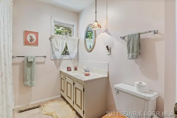 $309,000 | 192 Mayfair Drive, Camdenton, MO 65020