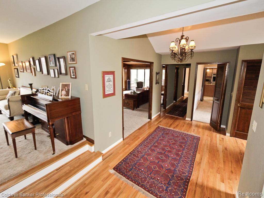 898 Northgate Road Rochester, MI 48306 - Photo 7 of 55 _MG_6625_1024x768.jpg