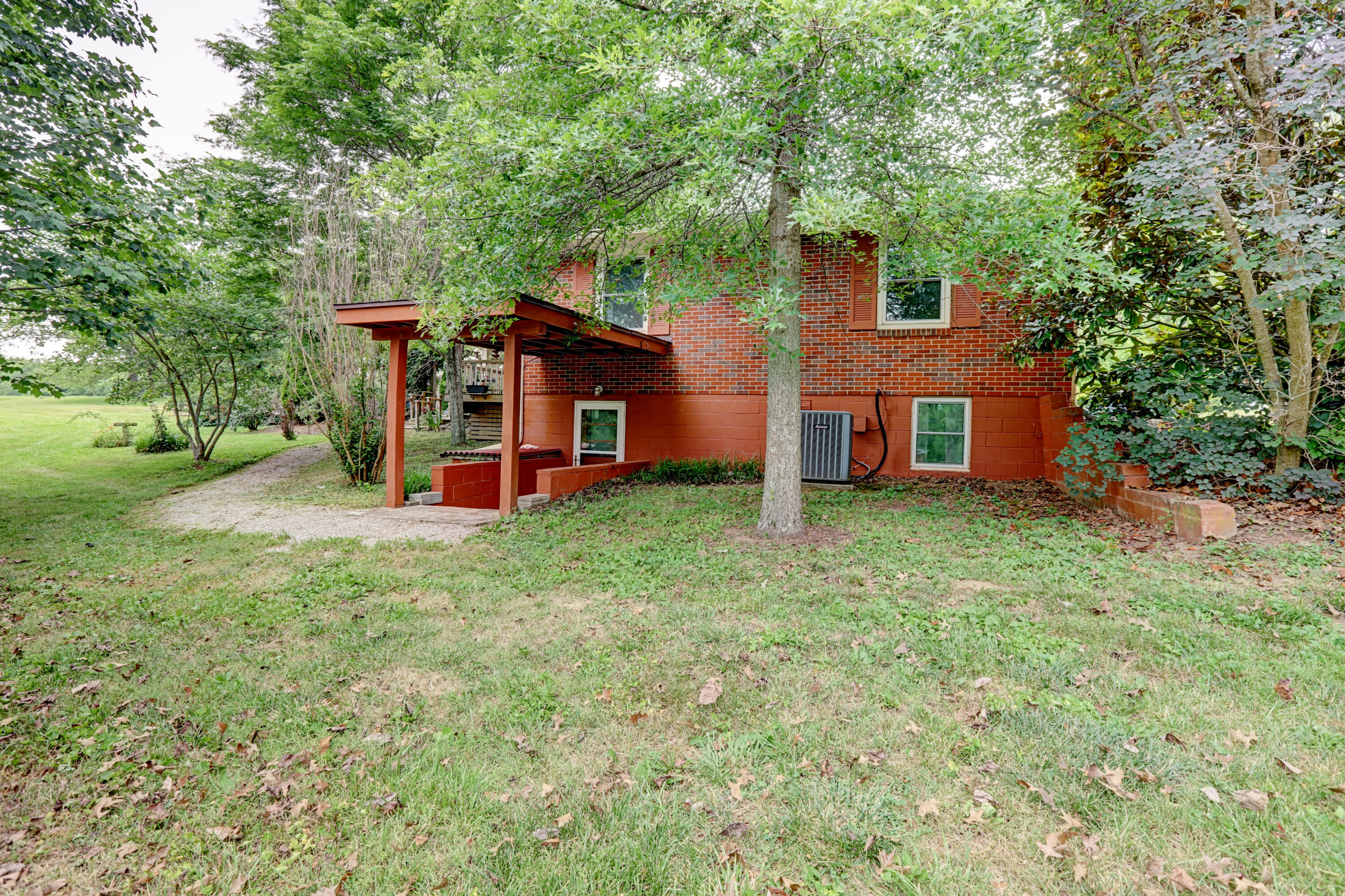 3729 Delaney Ferry Road Versailles, KY 40383 - Photo 6 of 46 delaney ferry_59