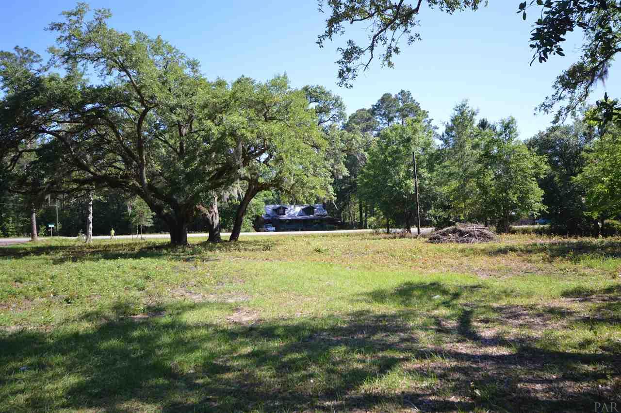 4748 Little Pelican Road Milton, FL 32583 - Photo 1 of 27 Gallery Image 1