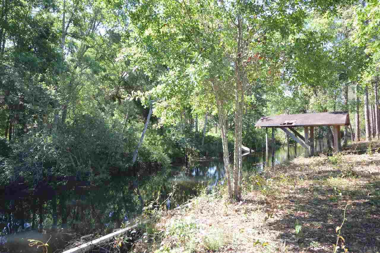 4748 Little Pelican Road Milton, FL 32583 - Photo 11 of 27 Gallery Image 11