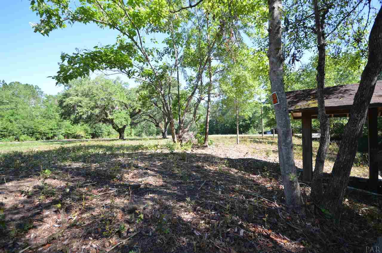 4748 Little Pelican Road Milton, FL 32583 - Photo 16 of 27 Gallery Image 16