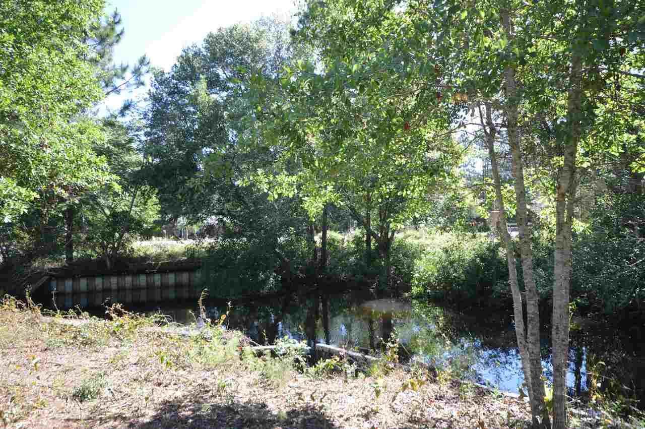 4748 Little Pelican Road Milton, FL 32583 - Photo 10 of 27 Gallery Image 10