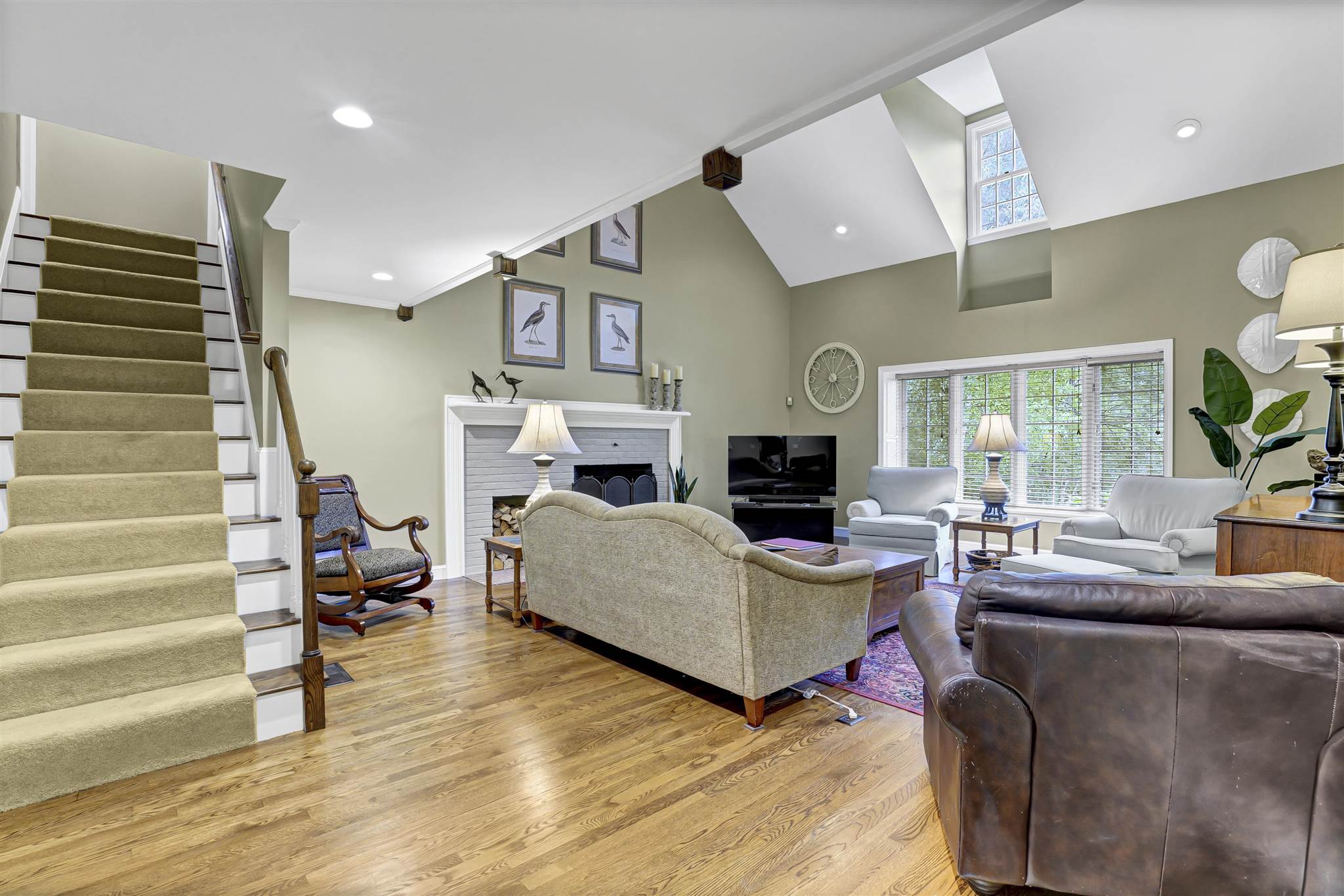 30 Rosewell Road Bedford, NH 03110 - Photo 19 of 40