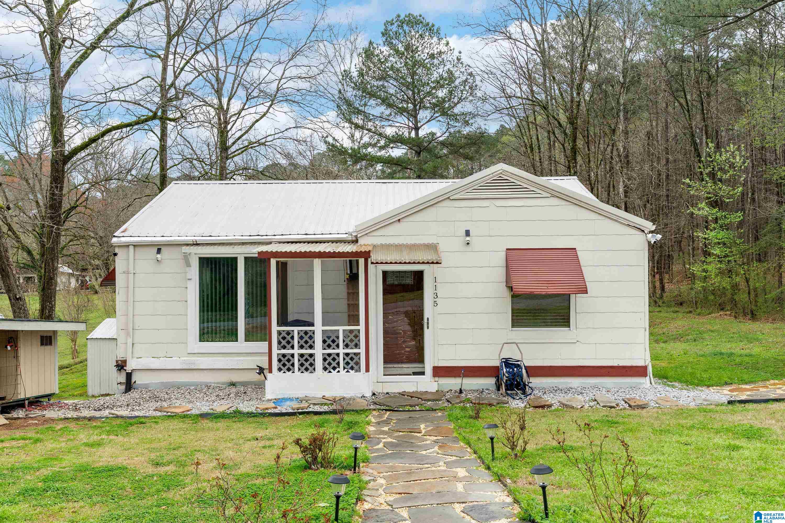 1135 Berry Street Southeast Leeds, AL 35094 - Photo 4 of 42