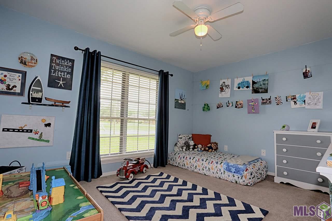 10056 Azrok Avenue Baton Rouge, LA 70809 - Photo 18 of 21