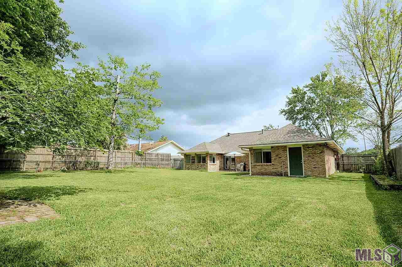 10056 Azrok Avenue Baton Rouge, LA 70809 - Photo 3 of 21