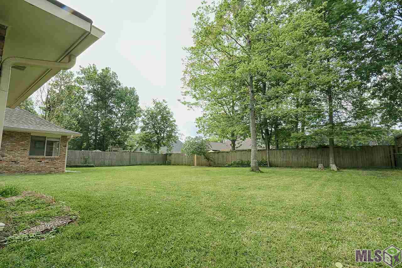 10056 Azrok Avenue Baton Rouge, LA 70809 - Photo 4 of 21