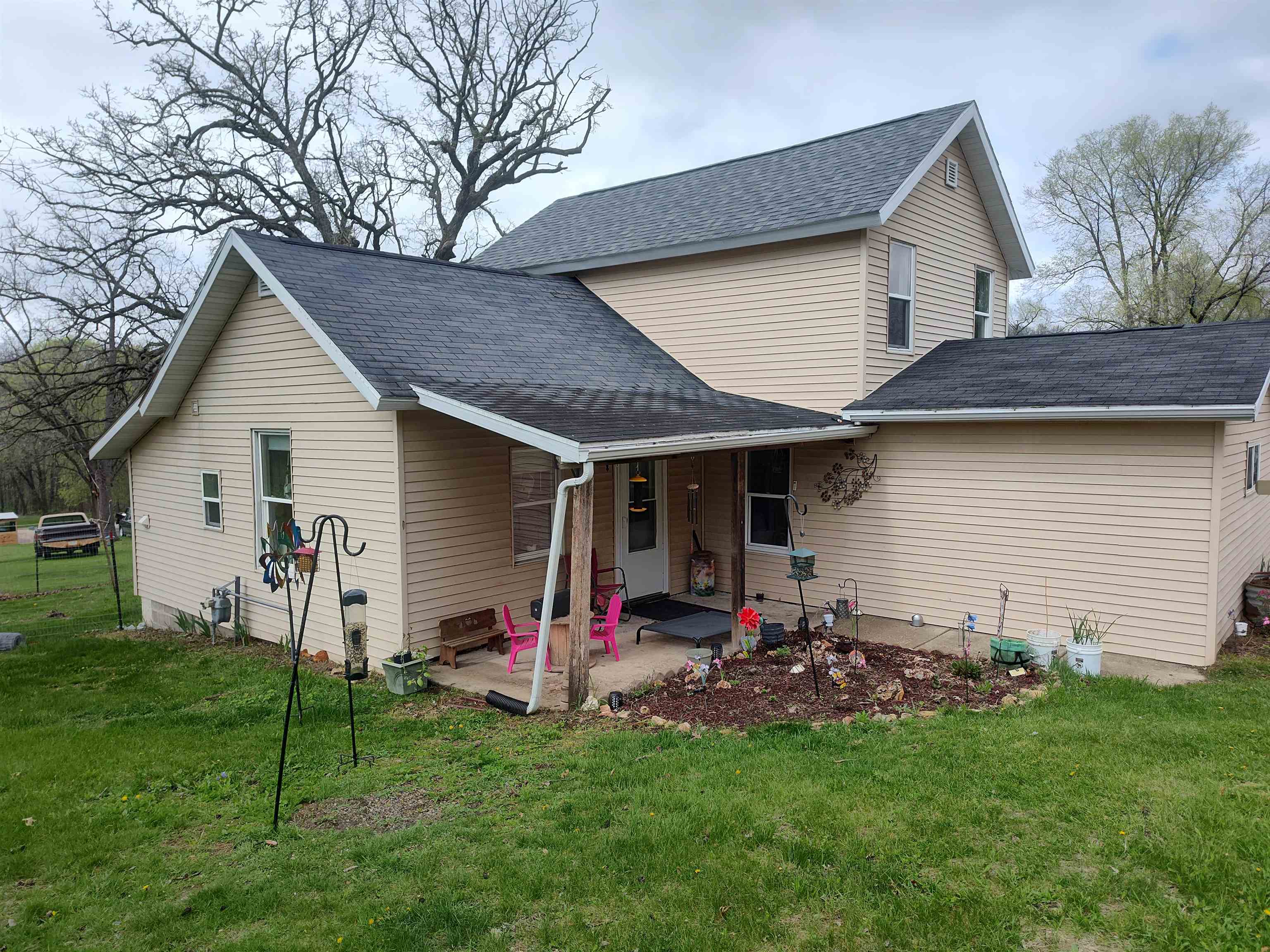 606 Church Street Soldiers Grove, WI 54655 - Photo 2 of 20