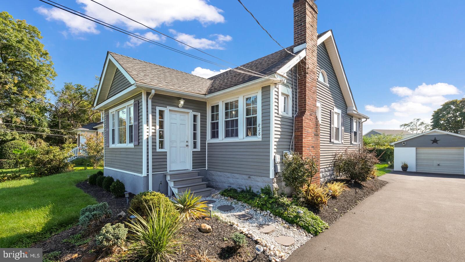828 Newportville Road Croydon, PA 19021 - Photo 1 of 26 Welcome to 828 Newportville Rd!