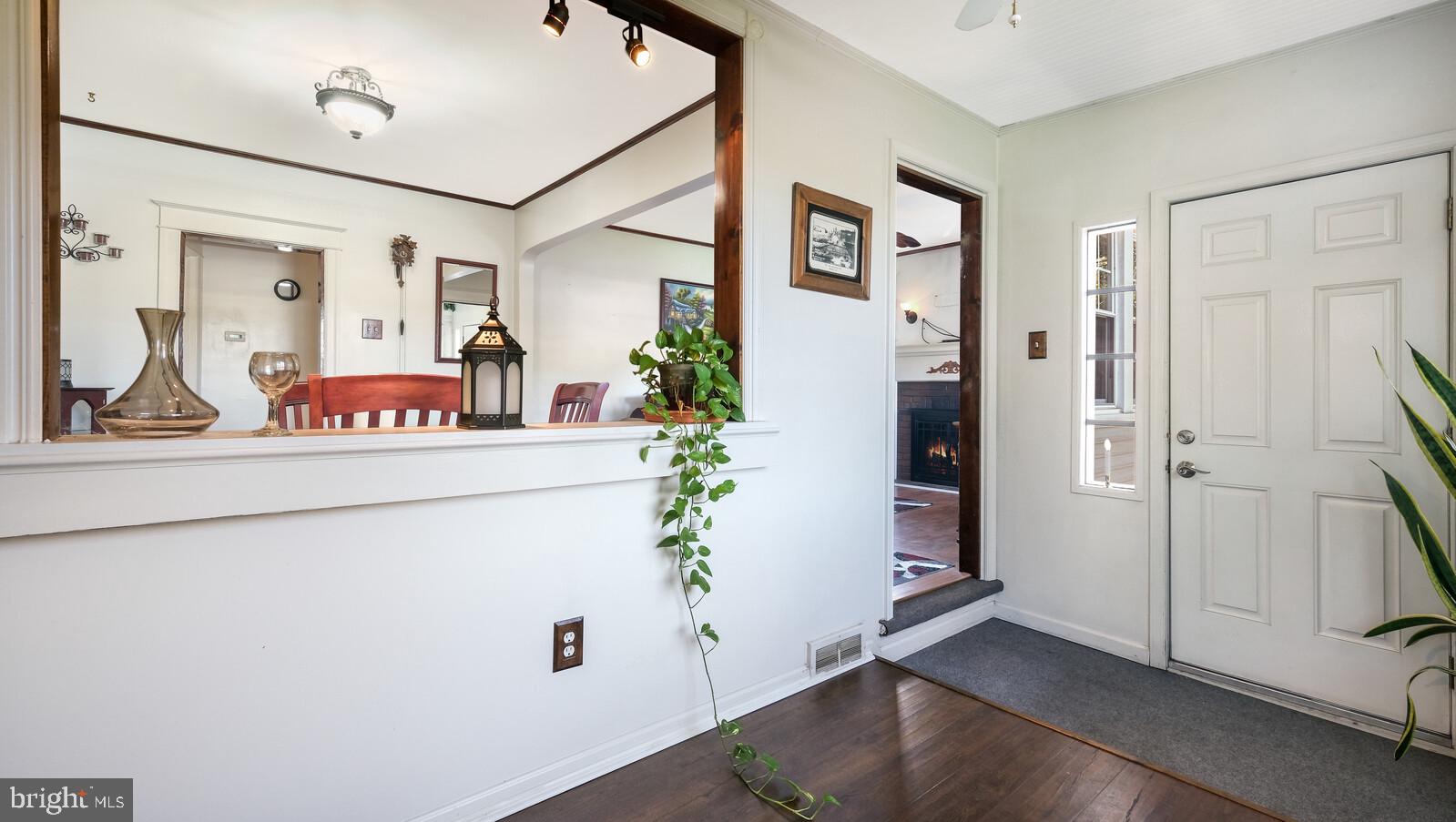 828 Newportville Road Croydon, PA 19021 - Photo 6 of 26