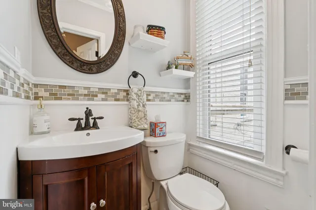 $2,700 | 3011 O Donnell Street, Baltimore, MD 21224