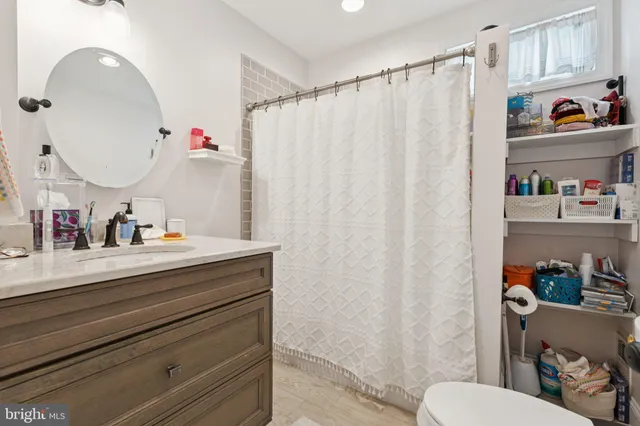 $2,700 | 3011 O Donnell Street, Baltimore, MD 21224