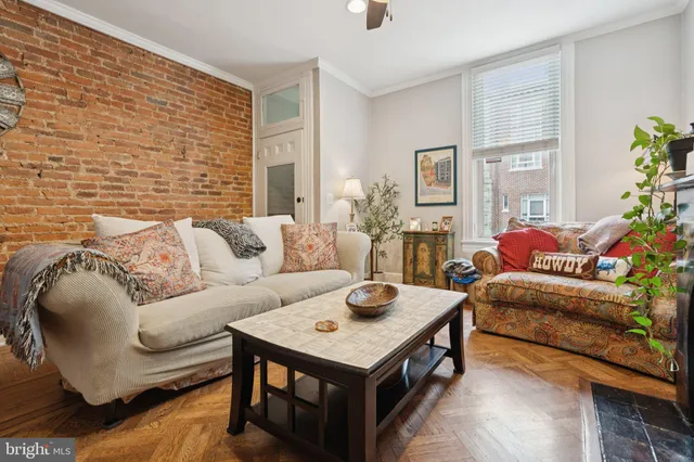 $2,700 | 3011 O Donnell Street, Baltimore, MD 21224