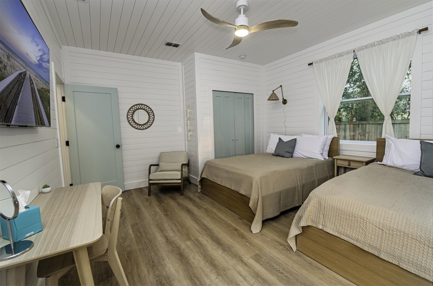 18 Inlet Place St. Augustine, FL 32080 - Photo 21 of 89 a bedroom with two beds and a window