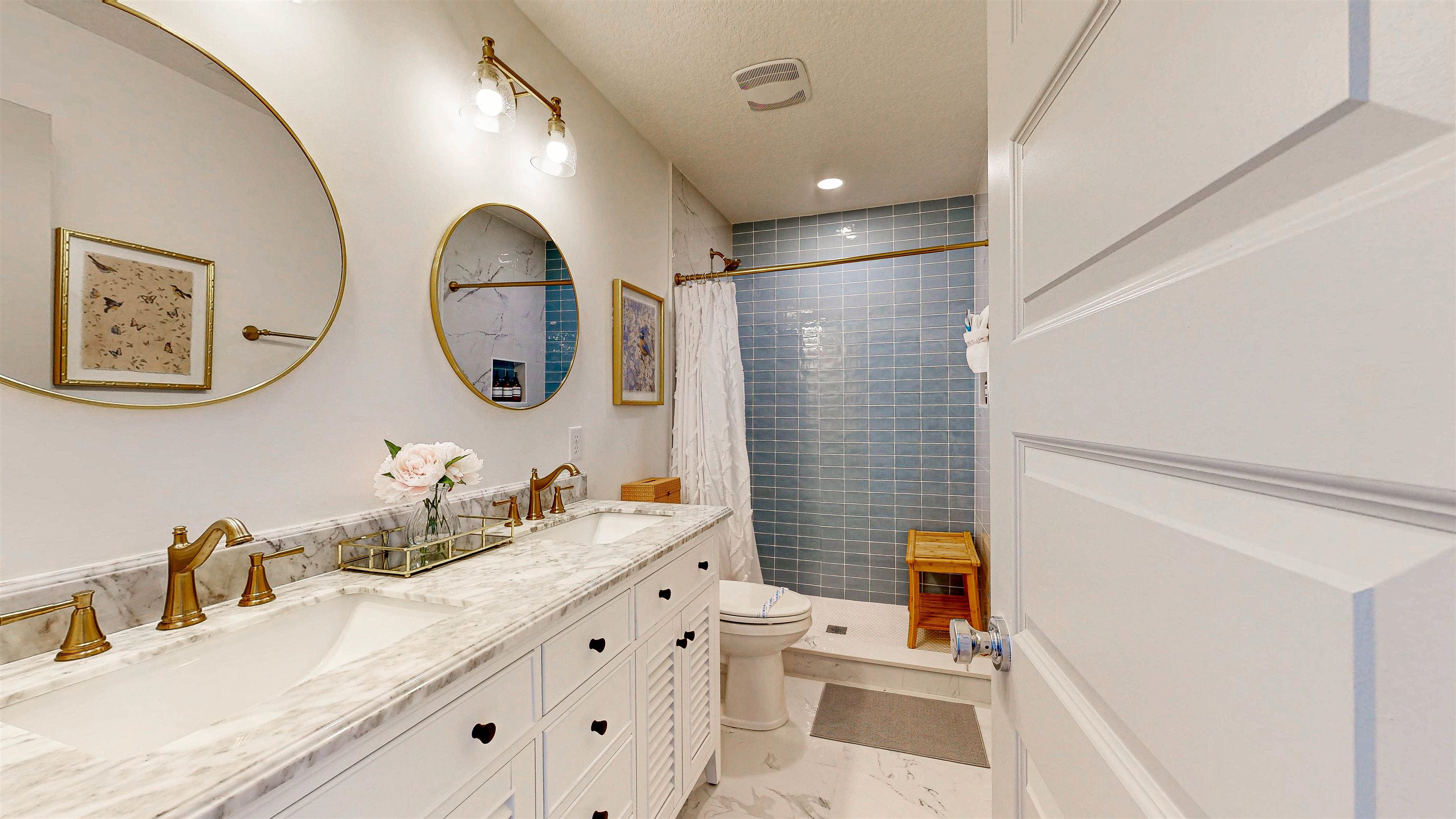 18 Inlet Place St. Augustine, FL 32080 - Photo 64 of 89 a bathroom with a sink and a mirror