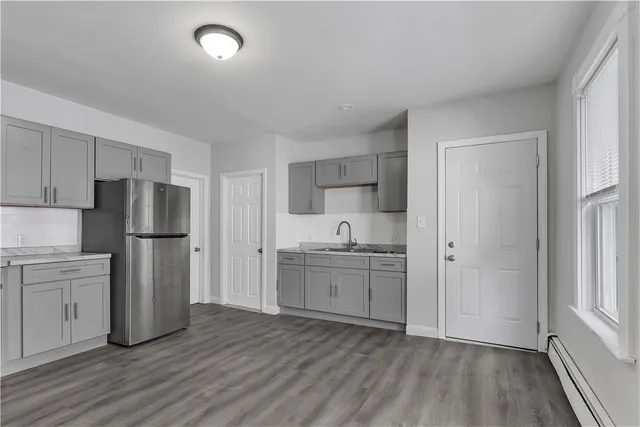 $2,100 | 52 Bellevue Avenue, Unit 1, Woonsocket, RI 02895