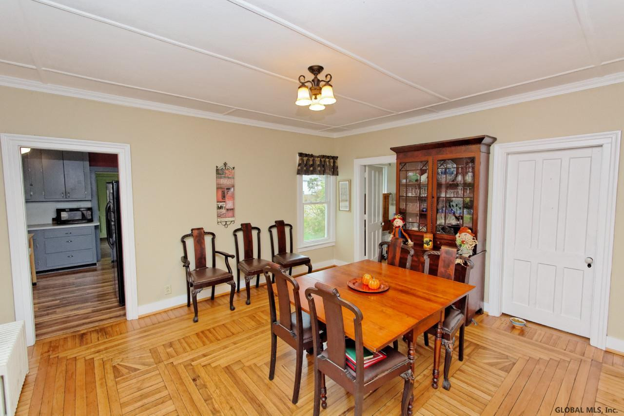 462 Middle Grove Road Greenfield, NY 12850 - Photo 4 of 25 Photo 4