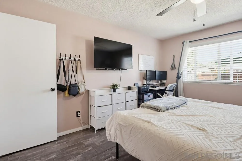 10201 Princess Sarit Way Santee, CA 92071 - Photo 13 of 36