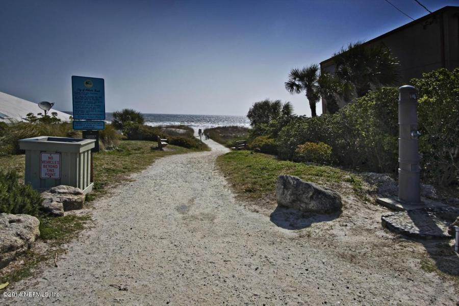 1969 Seminole Road Atlantic Beach, FL 32233 - Photo 36 of 36 a view of a backyard