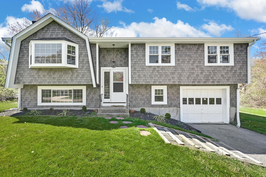 43 Hughey Road Scituate, MA 02066 - Photo 1 of 41 Gallery Image 1