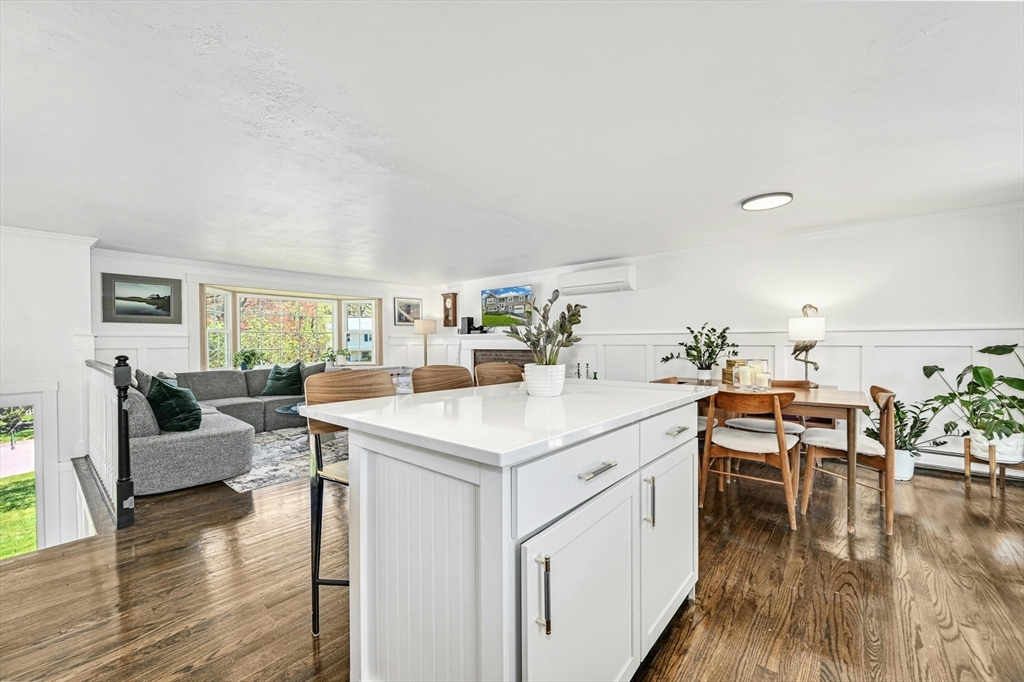 43 Hughey Road Scituate, MA 02066 - Photo 11 of 41 Gallery Image 11