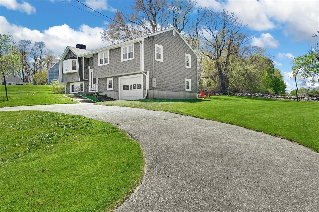 43 Hughey Road Scituate, MA 02066 - Photo 2 of 41 Gallery Image 2
