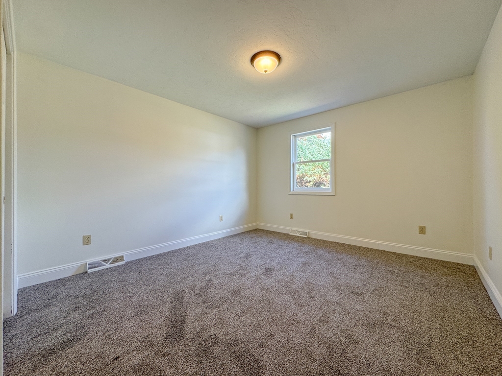280 Joseph Drive Fall River, MA 02720 - Photo 16 of 32