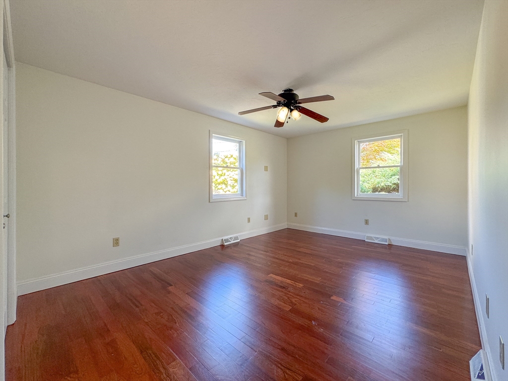 280 Joseph Drive Fall River, MA 02720 - Photo 17 of 32