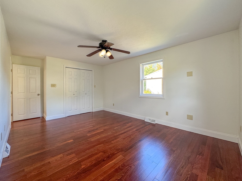 280 Joseph Drive Fall River, MA 02720 - Photo 20 of 32