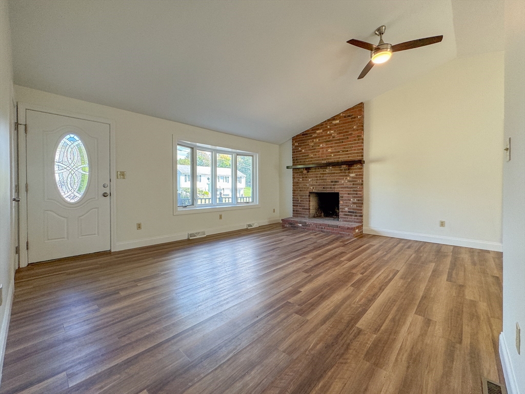 280 Joseph Drive Fall River, MA 02720 - Photo 9 of 32