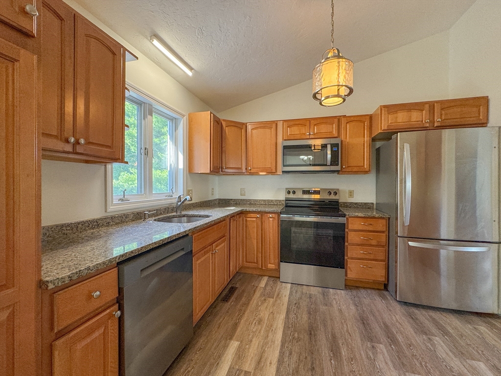 280 Joseph Drive Fall River, MA 02720 - Photo 10 of 32