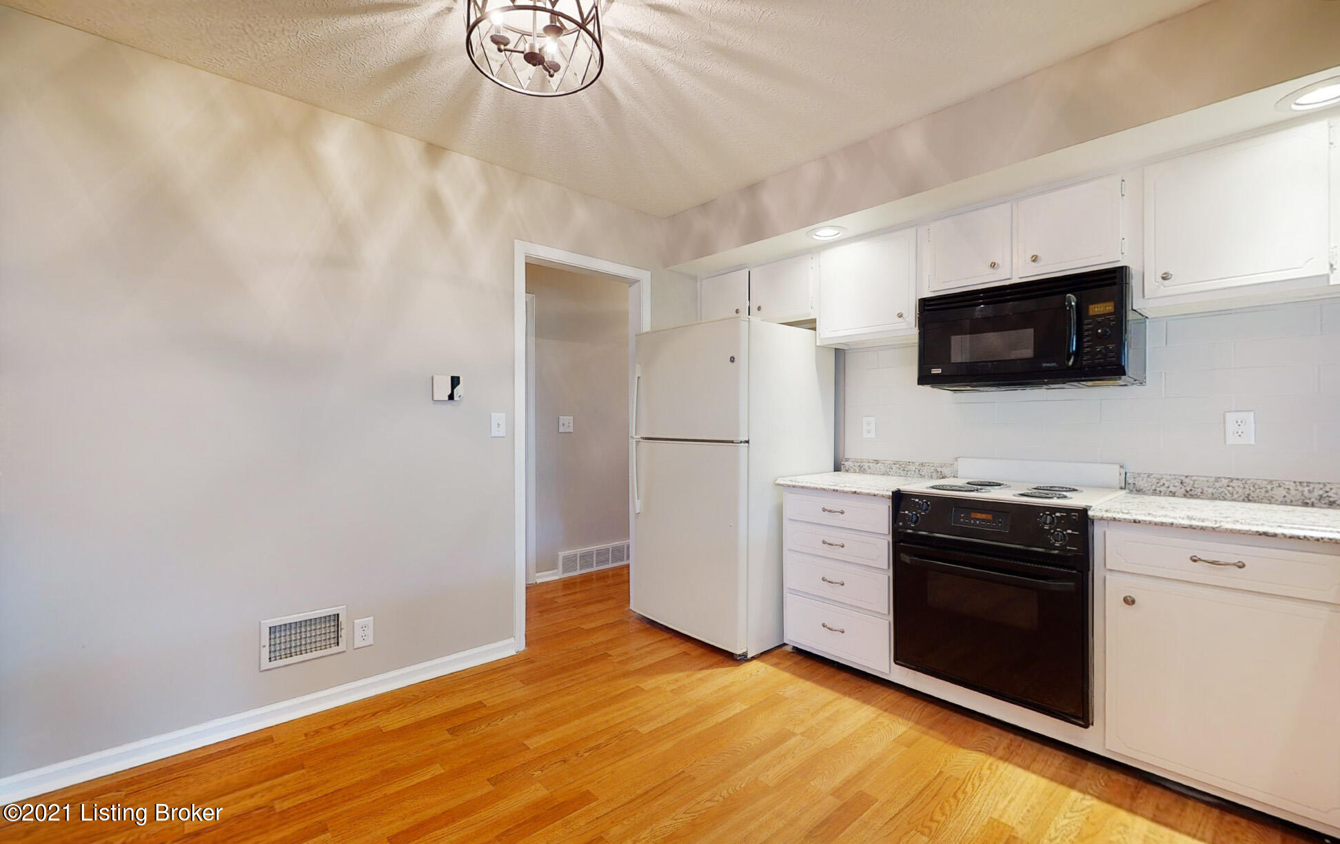 5505 Cumnock Road Louisville, KY 40291 - Photo 7 of 61 5505-Cumnock-Rd-20210408-019