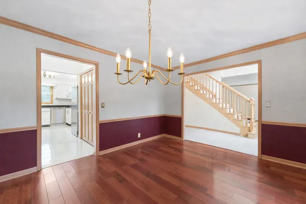 $729,900 | 484 Blodgett Court, Naperville, IL 60565