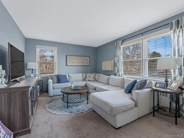 $259,000 | 71-42 Little Neck Parkway, Unit 153B | Glen Oaks