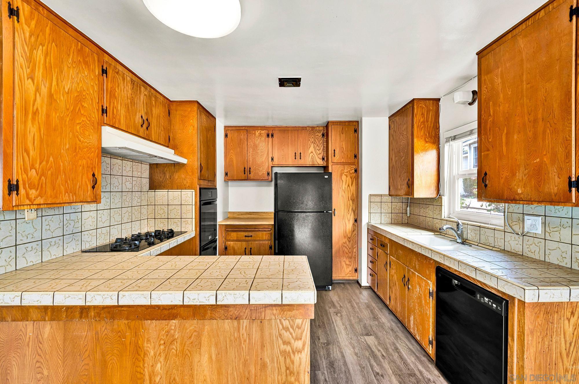 328 9th Street Del Mar, CA 92014 - Photo 13 of 72