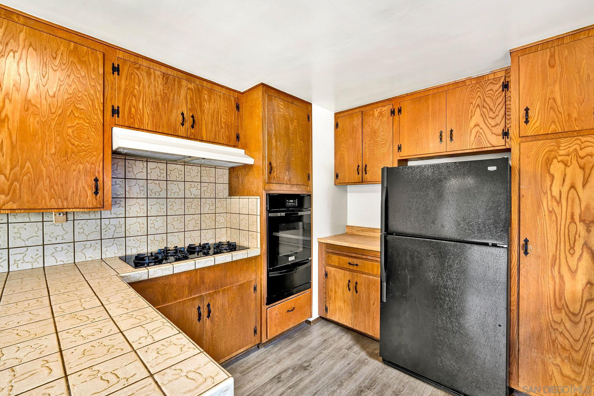 328 9th Street Del Mar, CA 92014 - Photo 15 of 72