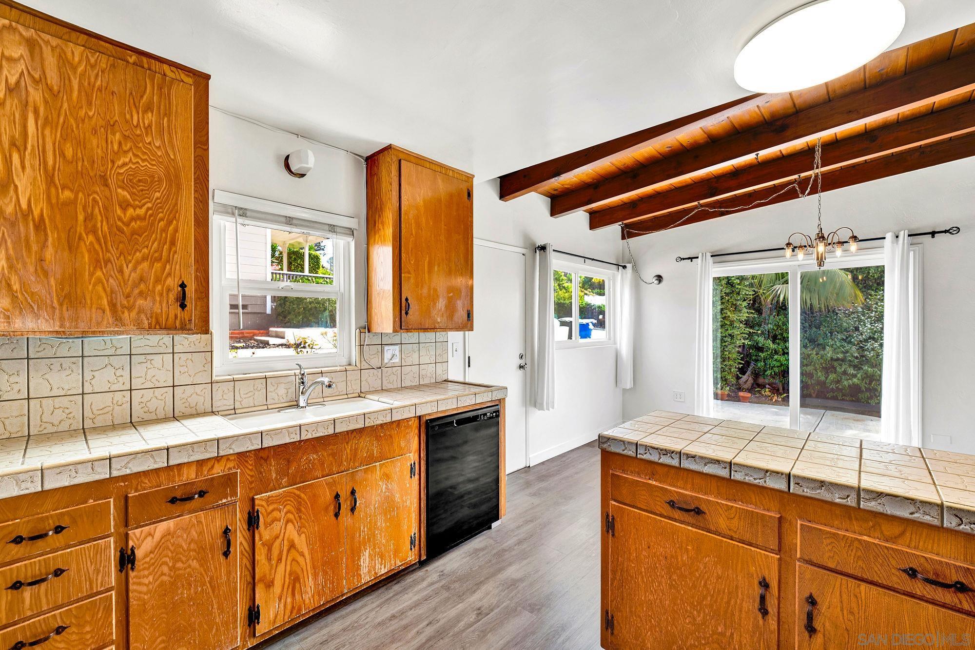 328 9th Street Del Mar, CA 92014 - Photo 17 of 72