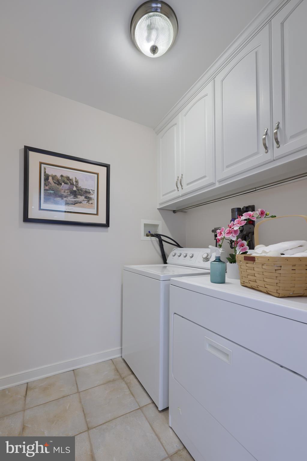 362 Squire Lane Lititz, PA 17543 - Photo 20 of 49 a bathroom with a sink and cabinets
