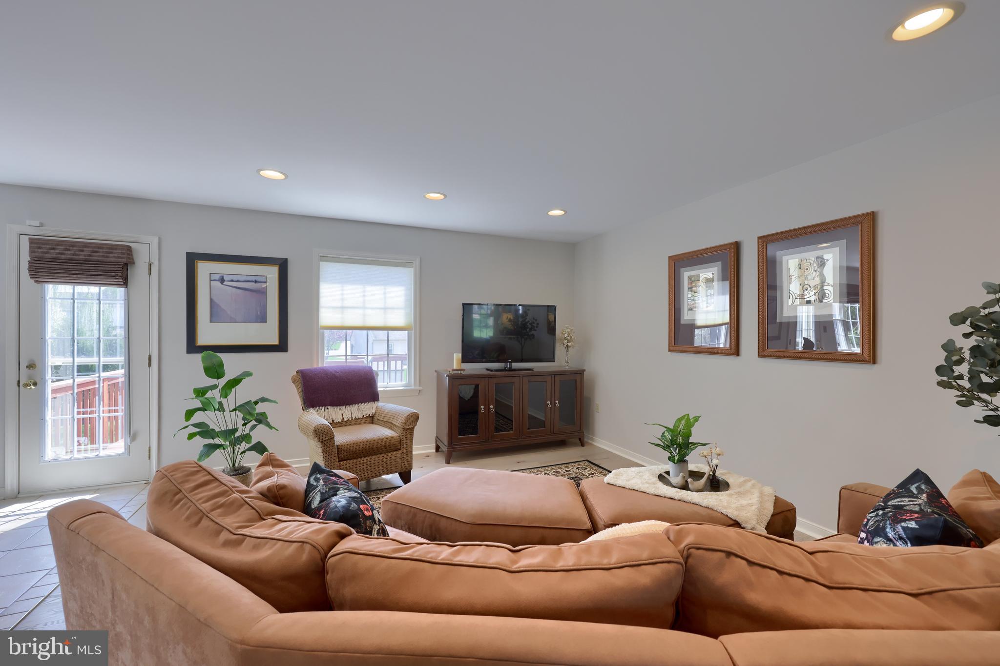 362 Squire Lane Lititz, PA 17543 - Photo 33 of 49 a living room with furniture and a flat screen tv