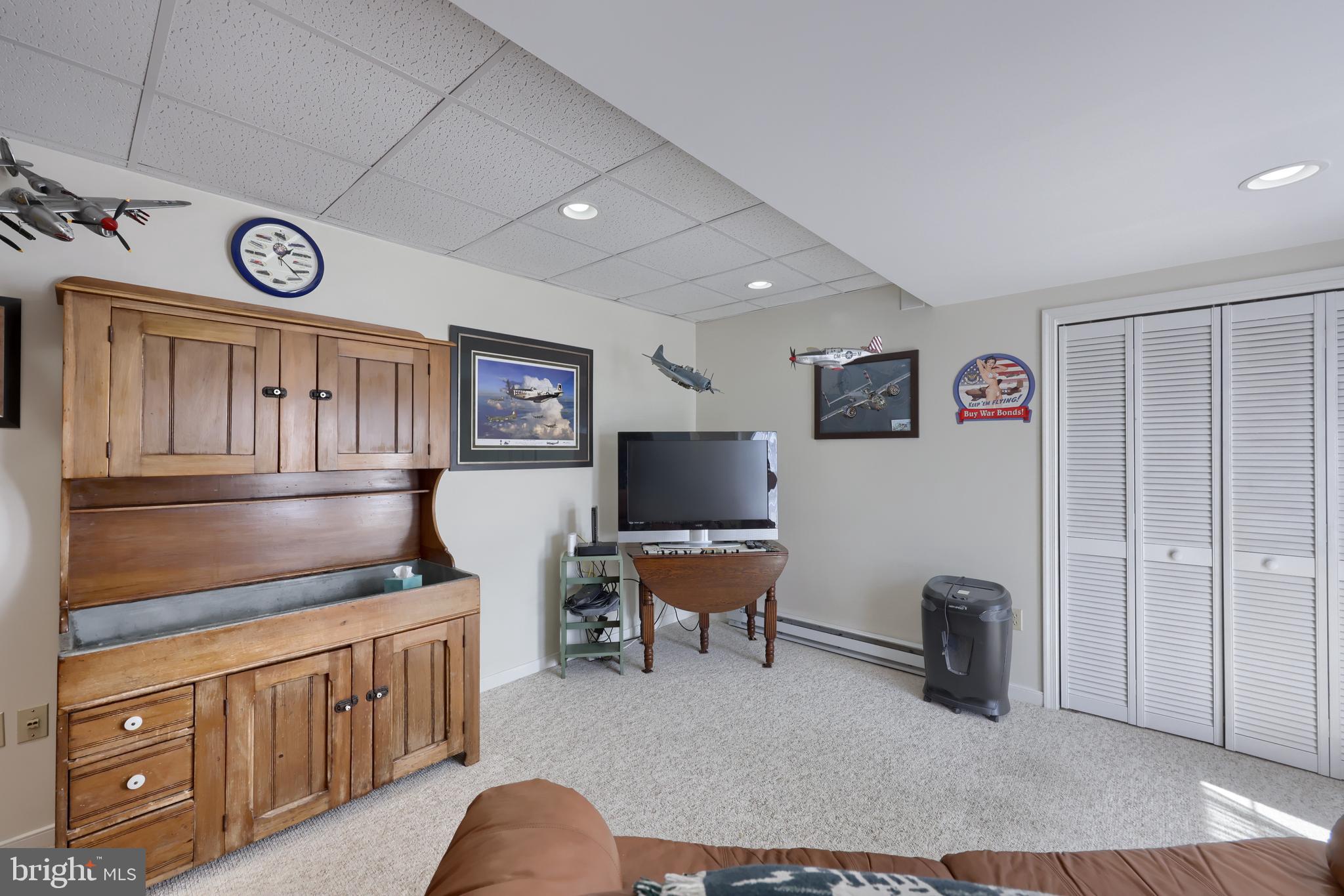 362 Squire Lane Lititz, PA 17543 - Photo 37 of 49 a living room with furniture