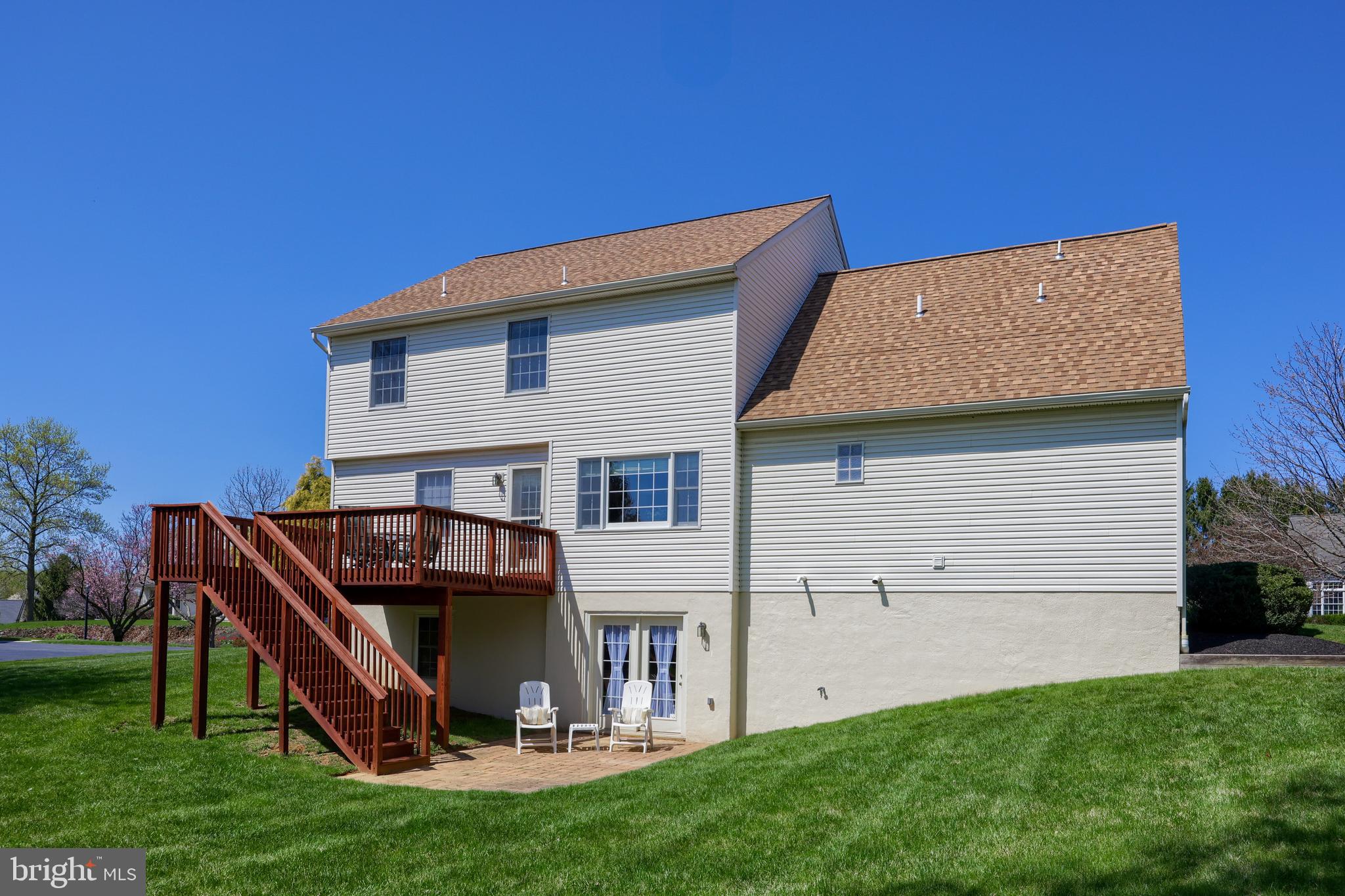 362 Squire Lane Lititz, PA 17543 - Photo 46 of 49 a front view of a house with garden