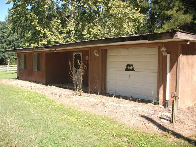 2312 Micro Road Selma, NC 27576 - Photo 2 of 6 Stable/Barn