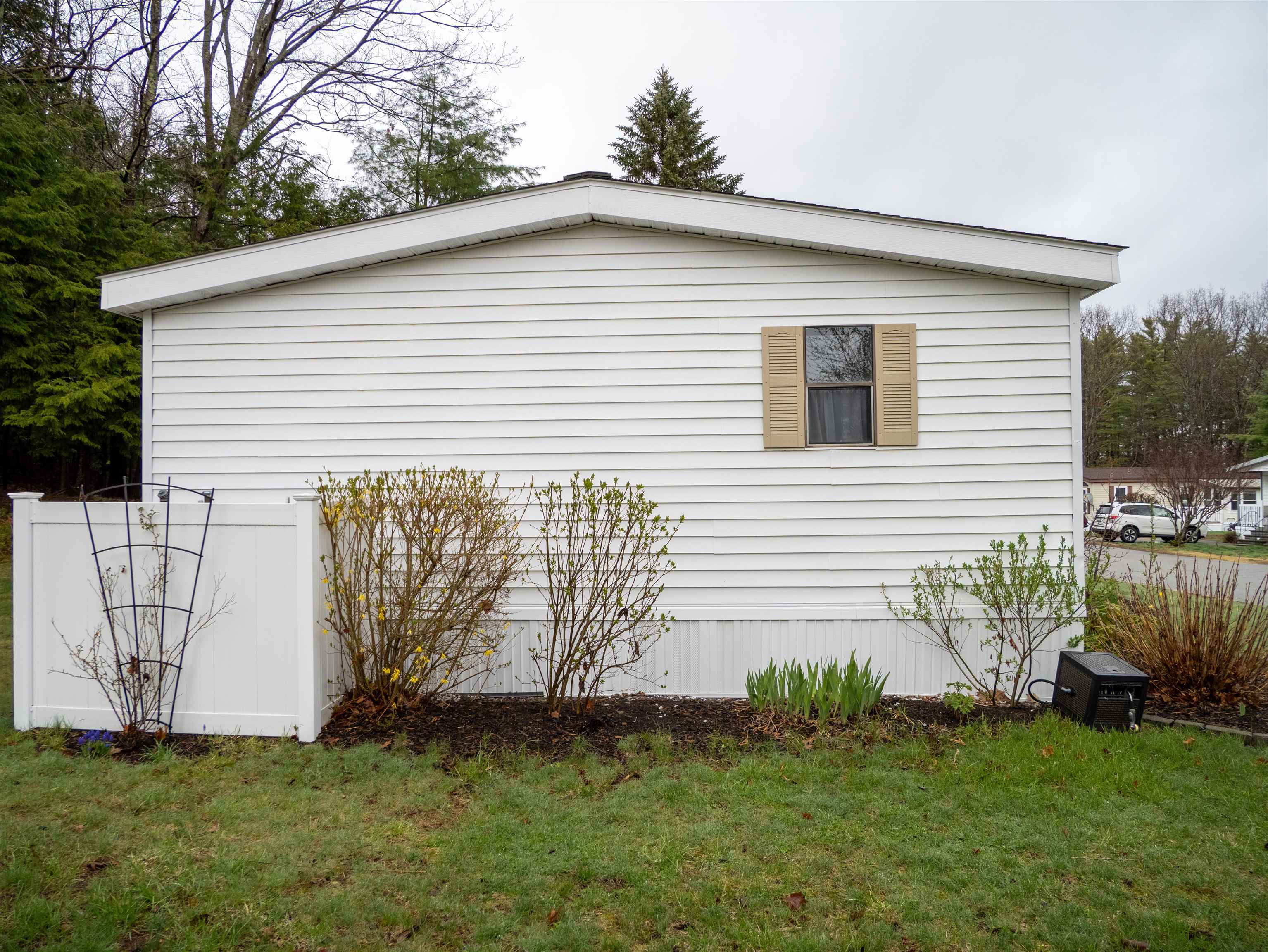 52 Monadnock Drive Rochester, NH 03867 - Photo 27 of 32