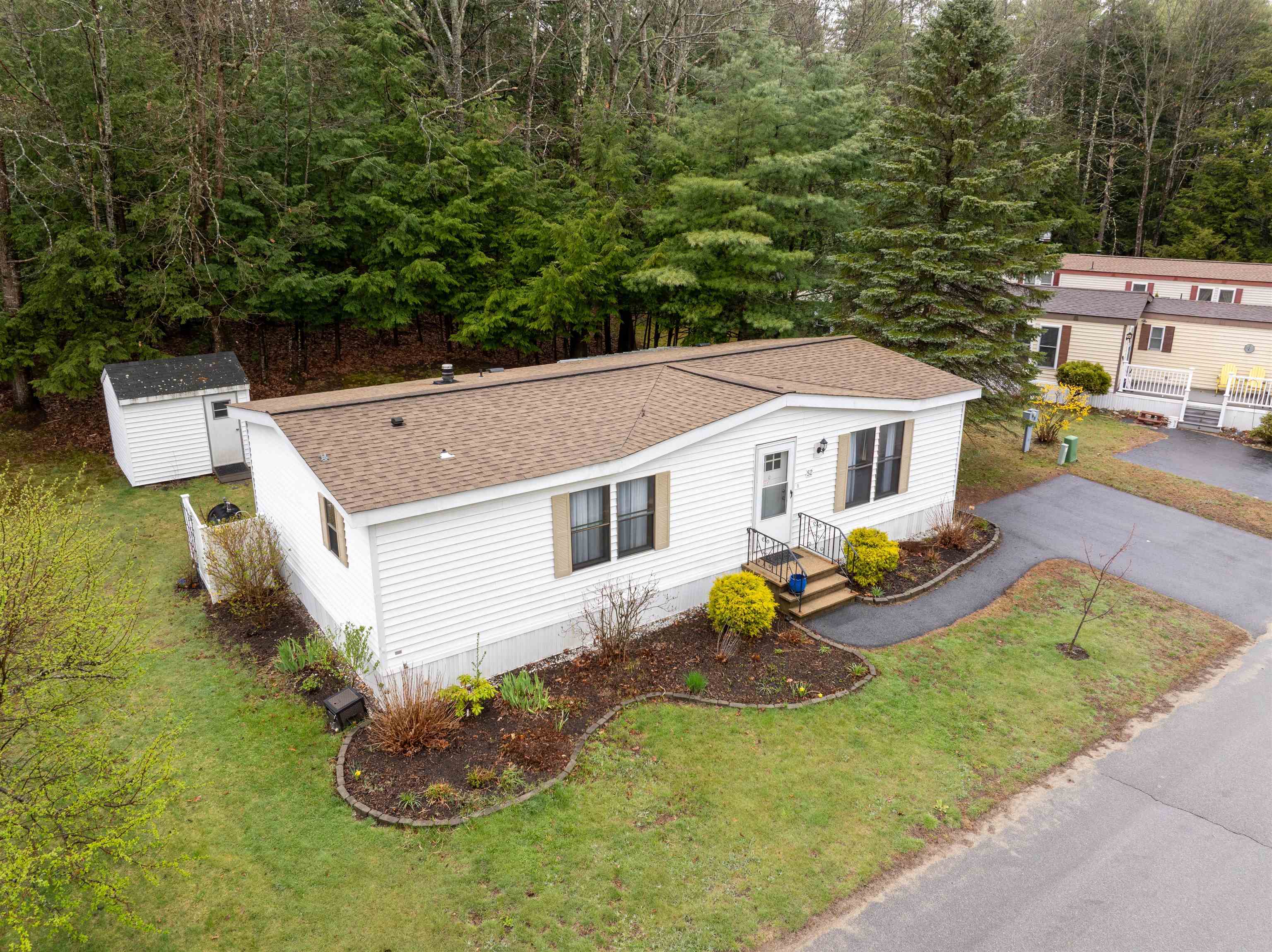 52 Monadnock Drive Rochester, NH 03867 - Photo 4 of 32