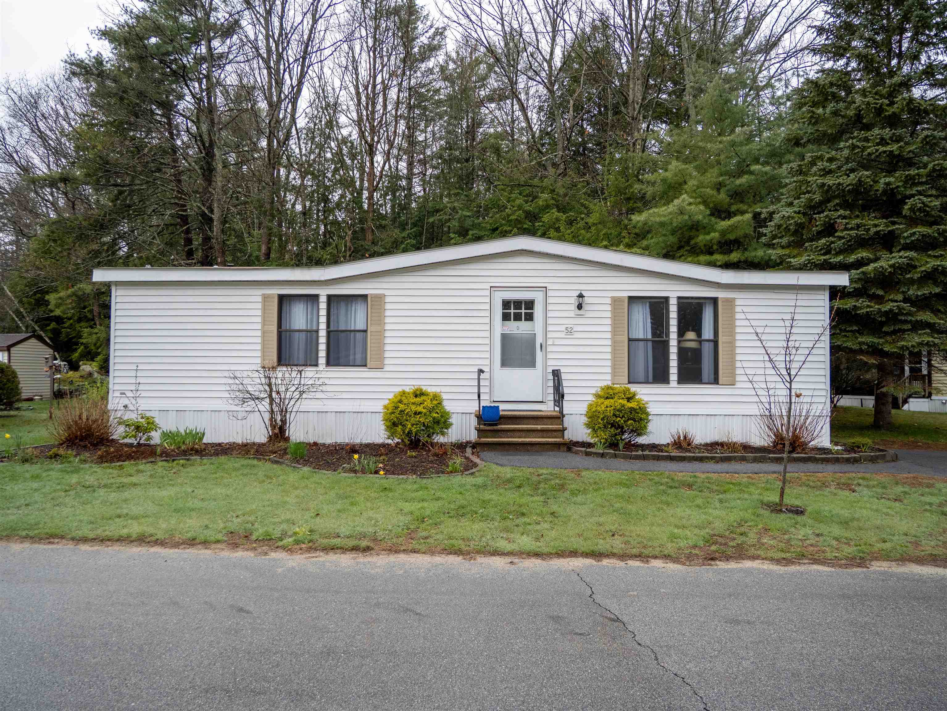 52 Monadnock Drive Rochester, NH 03867 - Photo 5 of 32