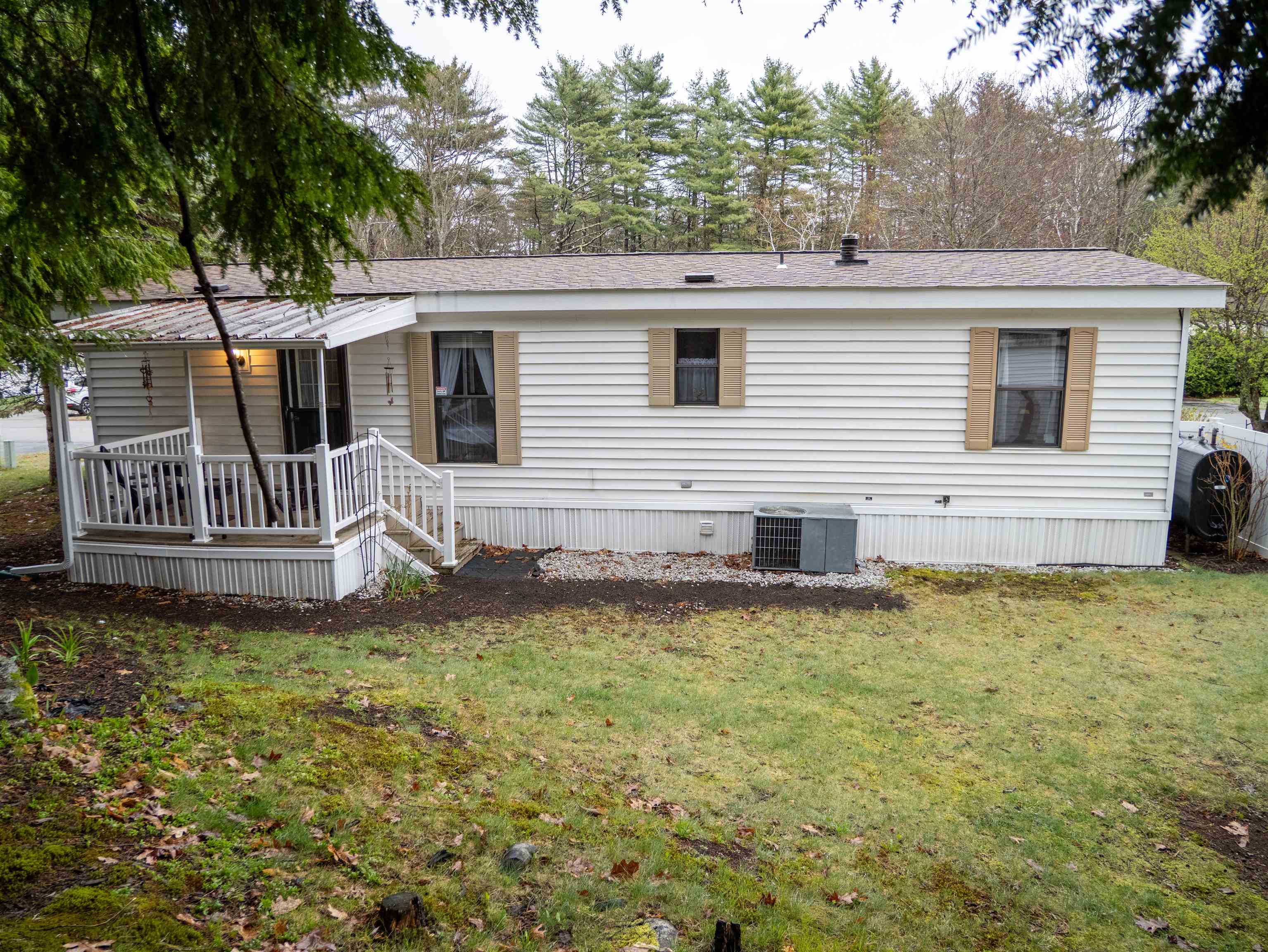 52 Monadnock Drive Rochester, NH 03867 - Photo 8 of 32