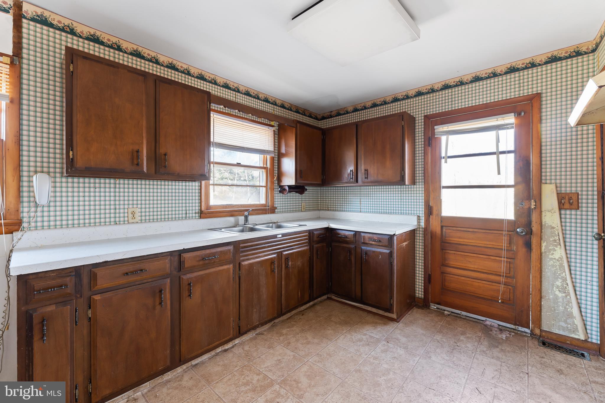 5719 Beverleys Mill Road Broad Run, VA 20137 - Photo 12 of 38 Kitchen
